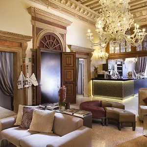 Arcadia Boutique *** Veneza